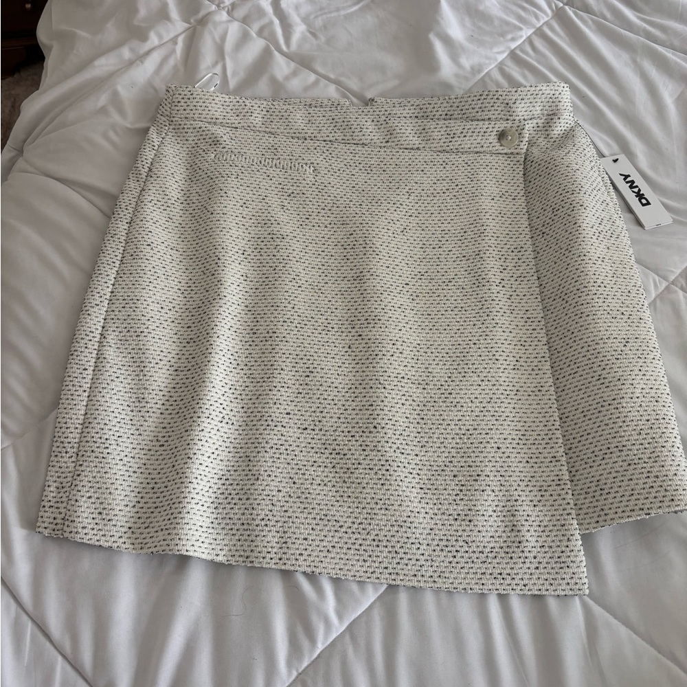 DKNY Cream Woven Mini Skirt
